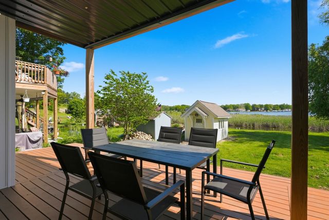 195 Lane 850 Snow Lake, Fremont, IN 46737