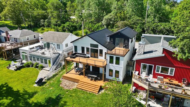 195 Lane 850 Snow Lake, Fremont, IN 46737