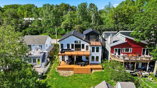 195 Lane 850 Snow Lake, Fremont, IN 46737
