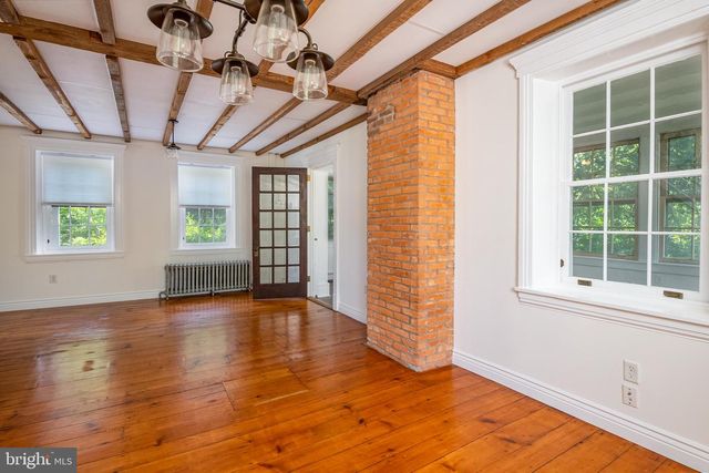 1018 FAIRVIEW DR, Leesport, PA 19533