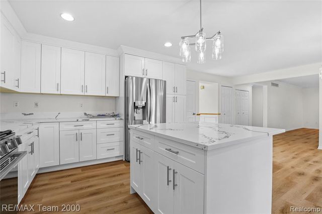 23888 Leighwood Drive, Trenton, MI 48183