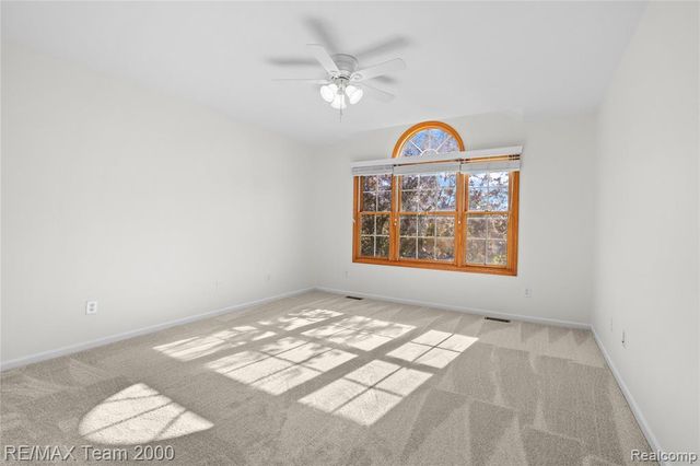 23888 Leighwood Drive, Trenton, MI 48183