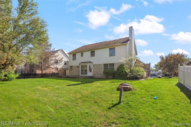 23888 Leighwood Drive, Trenton, MI 48183