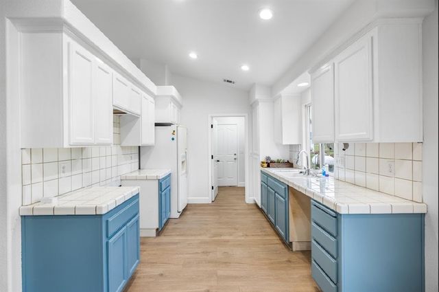 2886 Berkesey, Valley Springs, CA 95252