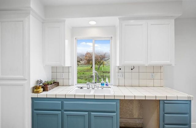 2886 Berkesey, Valley Springs, CA 95252