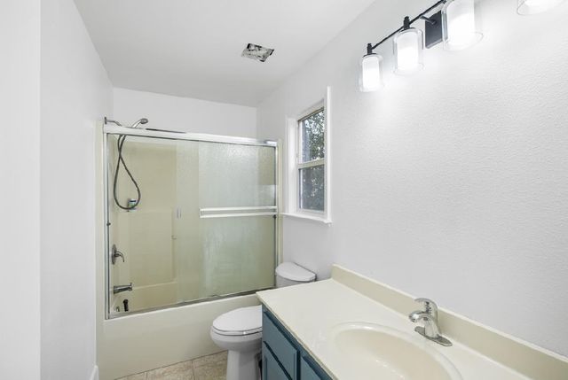 2886 Berkesey, Valley Springs, CA 95252