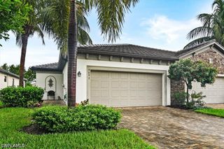 9093 Glenforest DR, Naples, FL 34120