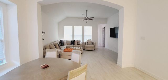 15708 Autumn Sun Court, Conroe, TX 77302