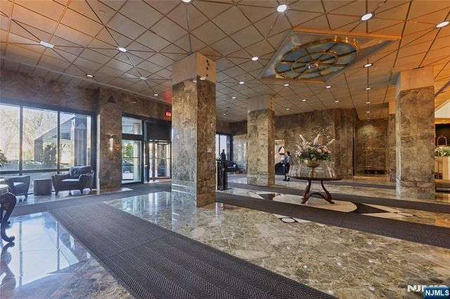 1512 Palisade Avenue 17A, Fort Lee, NJ 07024