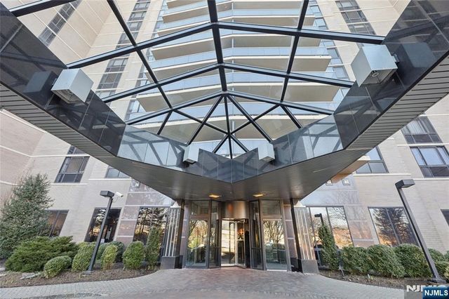 1512 Palisade Avenue 17A, Fort Lee, NJ 07024
