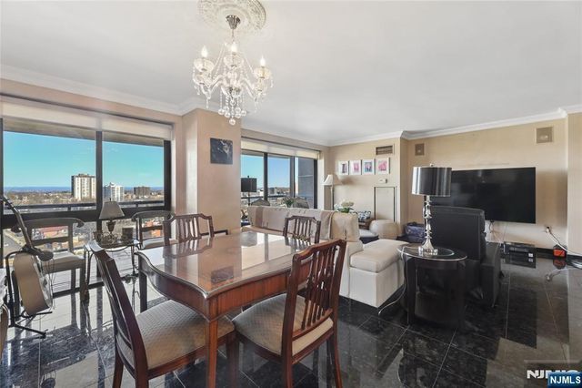 1512 Palisade Avenue 17A, Fort Lee, NJ 07024