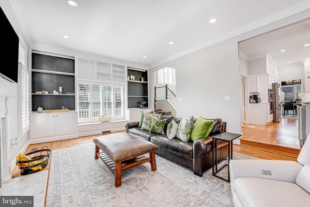 6302 30TH STREET, Washington, DC 20015
