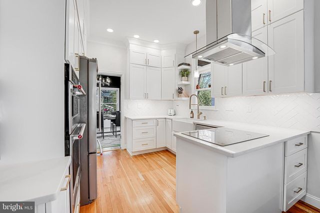 6302 30TH STREET, Washington, DC 20015