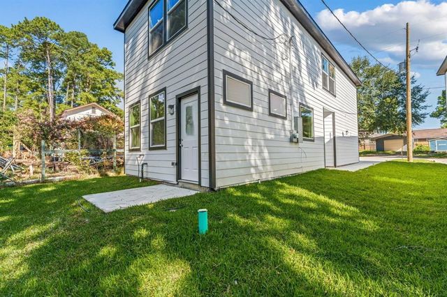 11380 Underwood Street, Willis, TX 77318