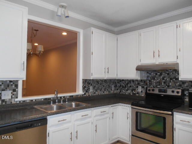 104 Charter Court, Cary, NC 27511