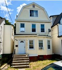66 Augusta St, Irvington Twp., NJ 07111