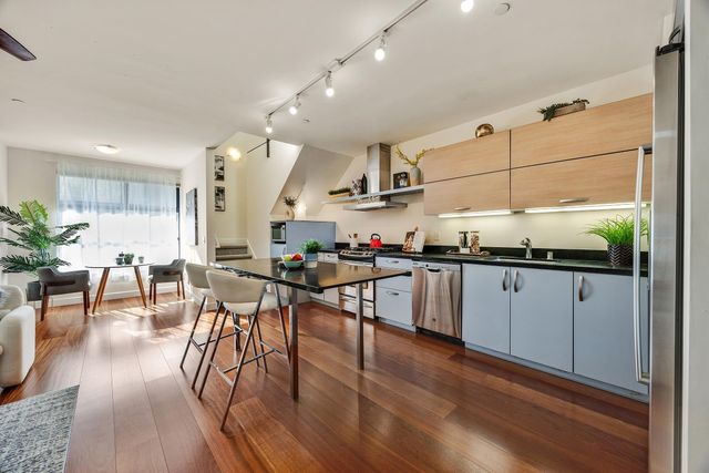 6501 San Pablo Ave 410, Oakland, CA 94608