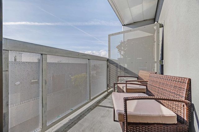 6501 San Pablo Ave 410, Oakland, CA 94608