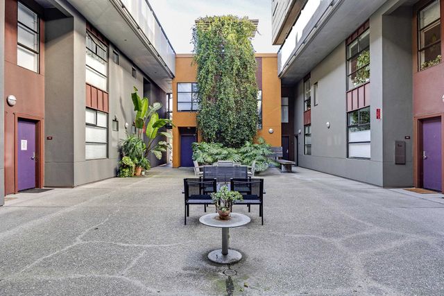 6501 San Pablo Ave 410, Oakland, CA 94608