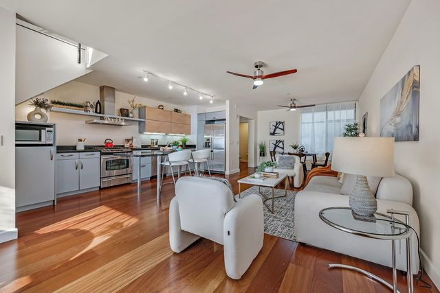 6501 San Pablo Ave 410, Oakland, CA 94608