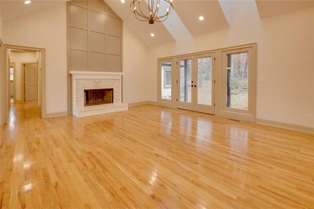 731 Chattahoochee Place, Gainesville, GA 30506