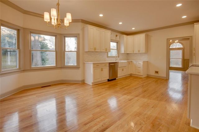 731 Chattahoochee Place, Gainesville, GA 30506