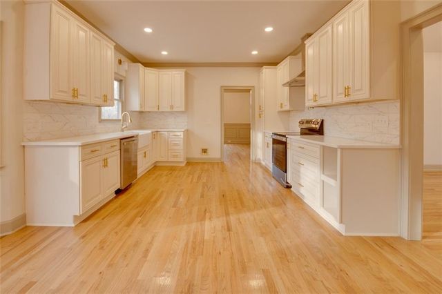 731 Chattahoochee Place, Gainesville, GA 30506