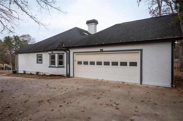 731 Chattahoochee Place, Gainesville, GA 30506