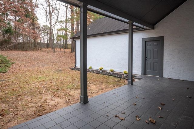 731 Chattahoochee Place, Gainesville, GA 30506