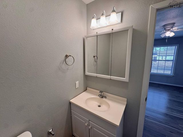 2939 PARISH STREET, Wichita Falls, TX 76308