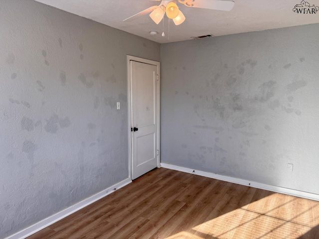 2939 PARISH STREET, Wichita Falls, TX 76308