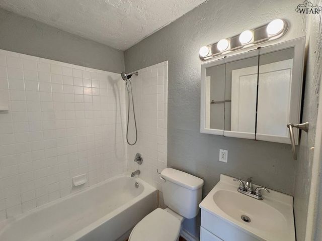 2939 PARISH STREET, Wichita Falls, TX 76308