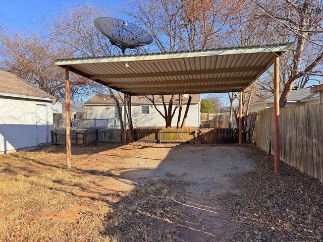 2939 PARISH STREET, Wichita Falls, TX 76308