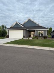 12765 292nd Lane, Lindstrom, MN 55045
