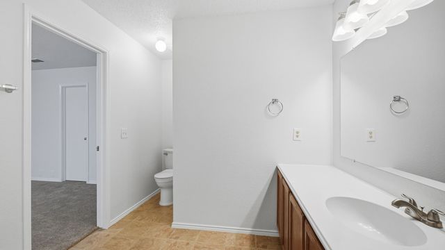 1505 Shady Shores Drive, Glenn Heights, TX 75154