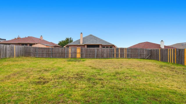 1505 Shady Shores Drive, Glenn Heights, TX 75154