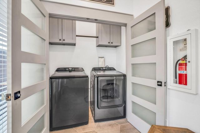 2401 33rd Street, Galveston, TX 77550