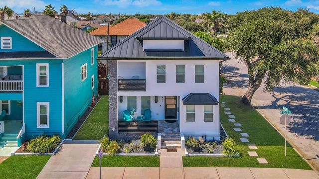 2401 33rd Street, Galveston, TX 77550