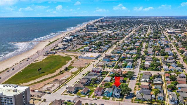 2401 33rd Street, Galveston, TX 77550