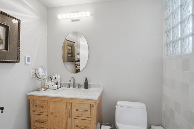 891 Manila Rd, Lathrop, CA 95330