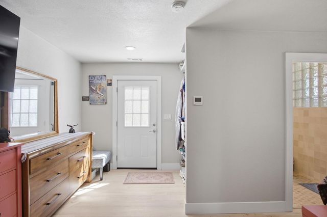 891 Manila Rd, Lathrop, CA 95330