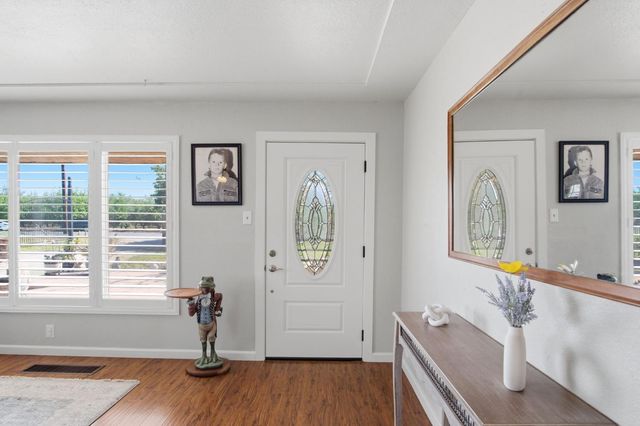 891 Manila Rd, Lathrop, CA 95330