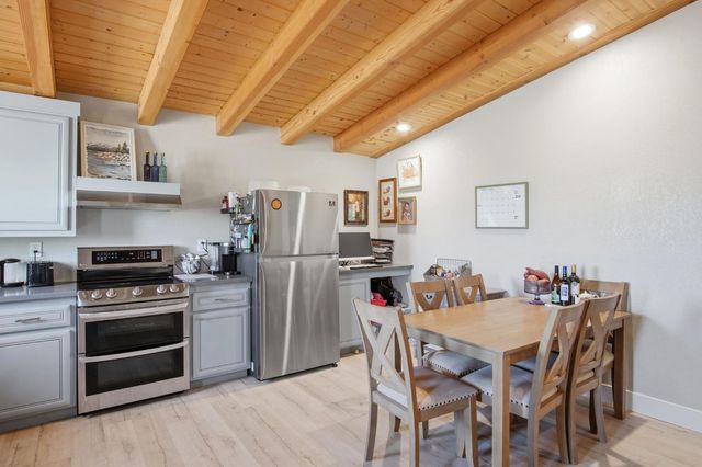 891 Manila Rd, Lathrop, CA 95330