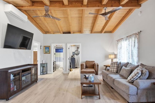 891 Manila Rd, Lathrop, CA 95330