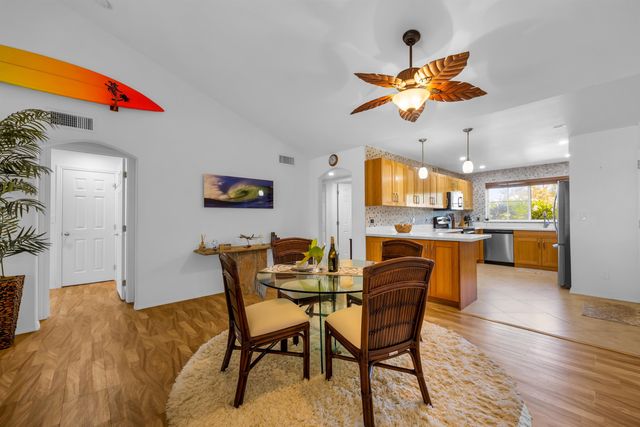 46 Kai Makani Loop Apt 203, Kihei, HI 96753