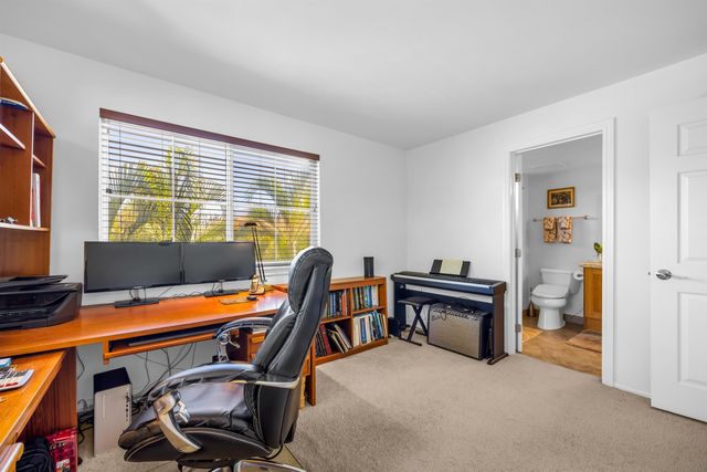 46 Kai Makani Loop Apt 203, Kihei, HI 96753