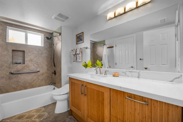 46 Kai Makani Loop Apt 203, Kihei, HI 96753