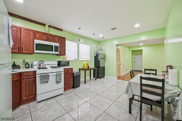 1321 Clinton Ave 2, Irvington Twp., NJ 07111