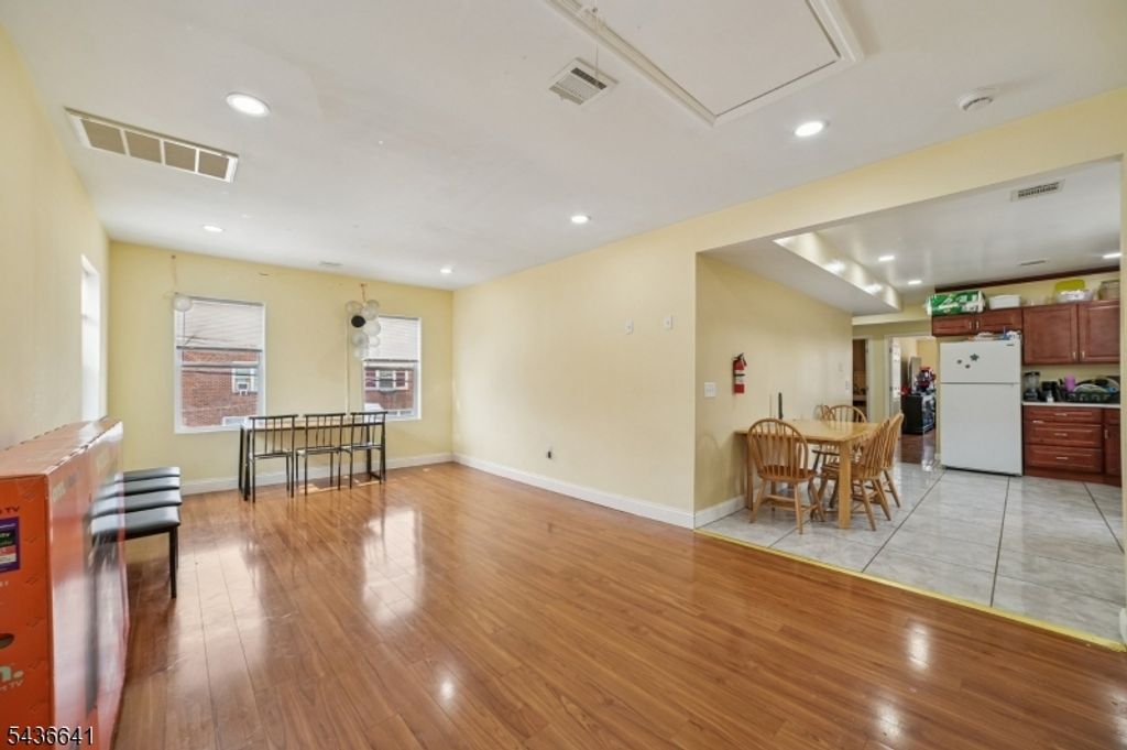 1321 Clinton Ave 2, Irvington Twp., NJ 07111 — photo 5