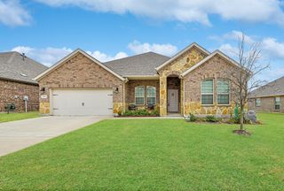 3512 Tunnel Avenue, Aubrey, TX 76227